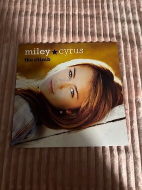 Miley Cyrus "The Climb" single vinyl (UO exclusive)